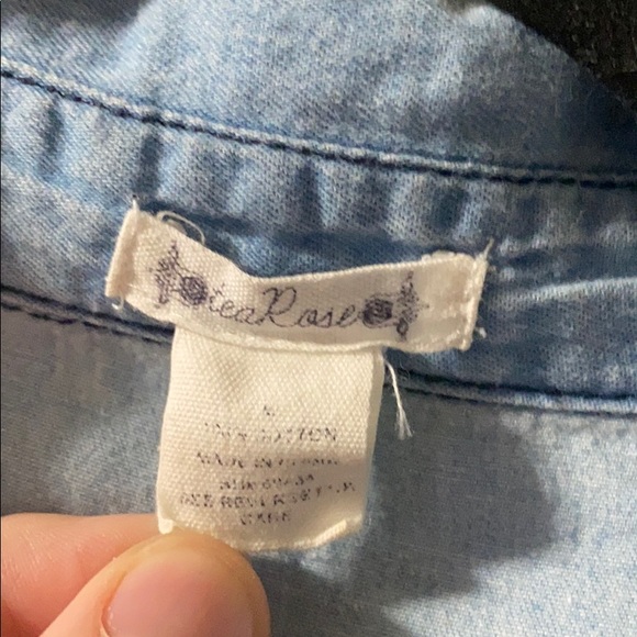 Tea Rose brand ombré button down shirt - Picture 3 of 5